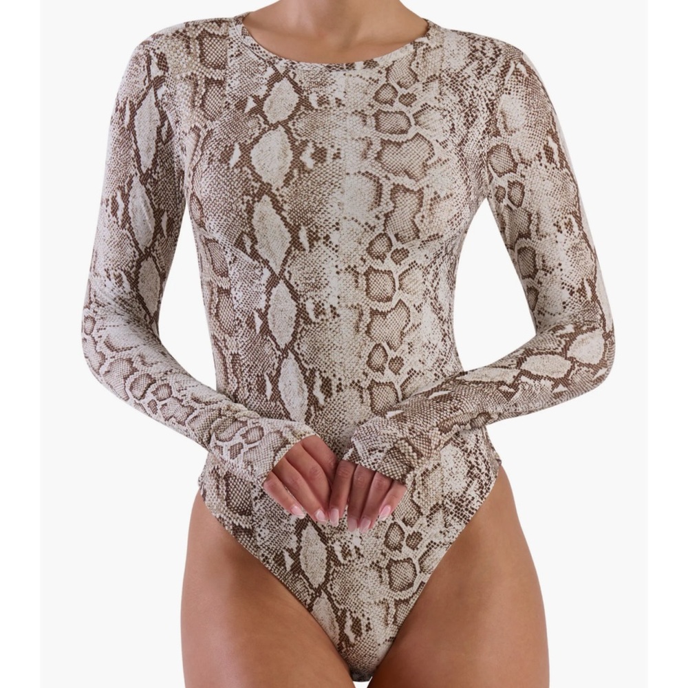 Brand new never worn snakeskin set
